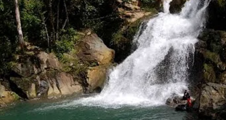 Air terjun 7 tingkat