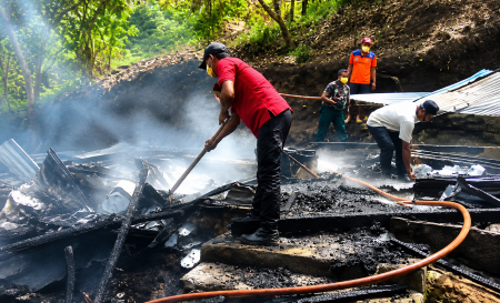 terbakar